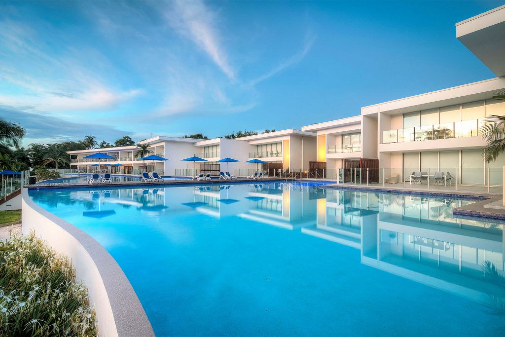 Pool Port Douglas pool