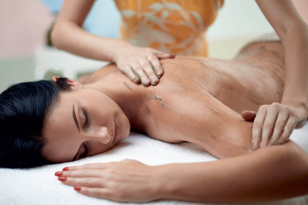 massage at spaq at qt port douglas
